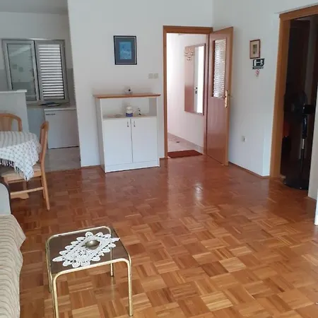 Velo - 10m From Sea * Brna
