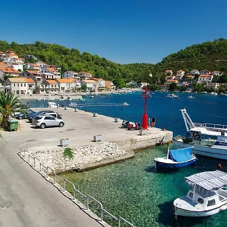 Velo - 10m From Sea *